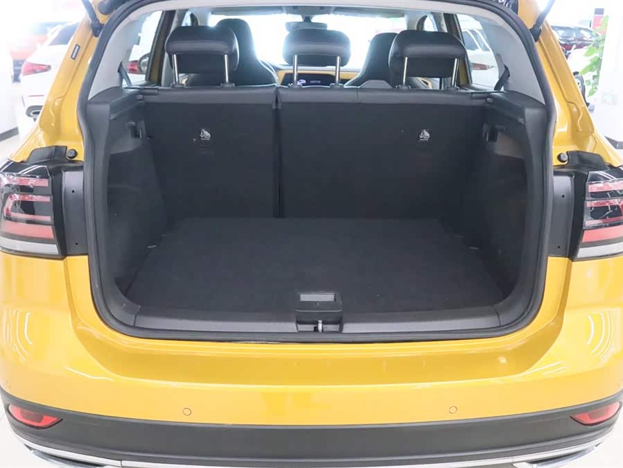 Volkswagen T-Cross 2022 car image #18