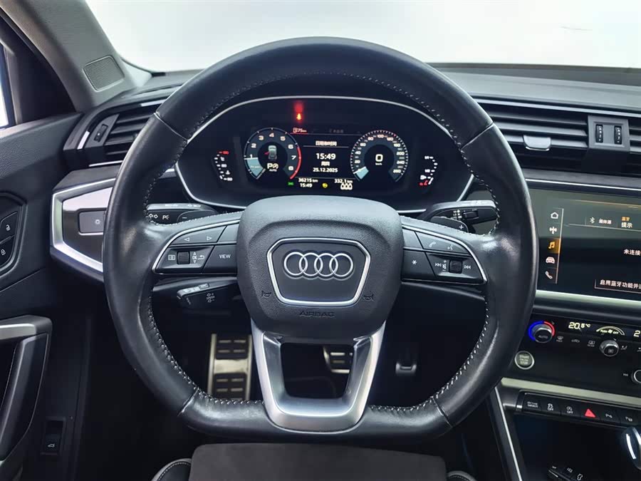 Audi Q3 2021 immagine di auto #18