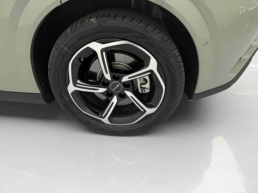 BYD Seal 06GT 2025 car image #18