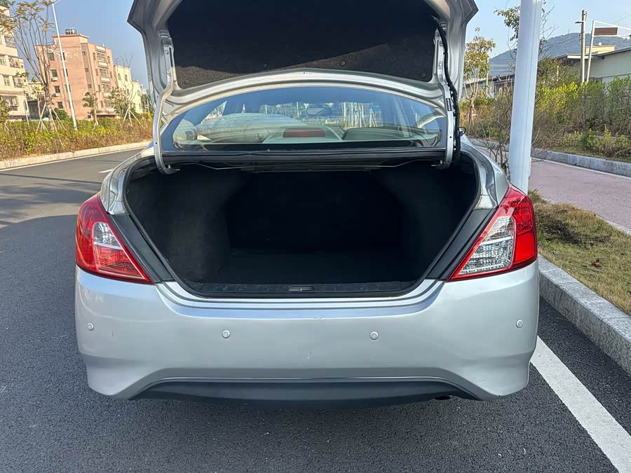 Nissan Sunny 2017 car image #18