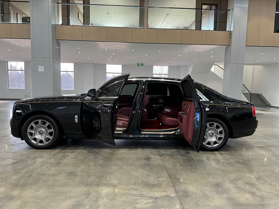 Rolls-Royce Ghost 2018 car image #18