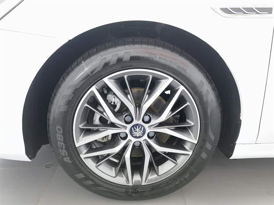 BYD Qin Plus 2022 immagine di auto #18