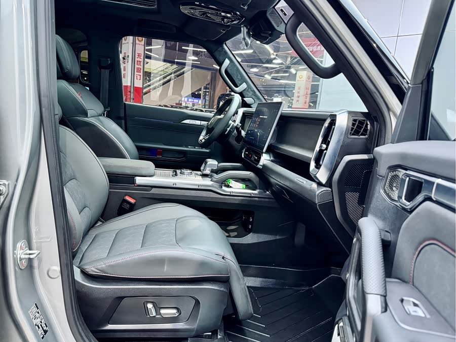 Jetour Traveller 2023 car image #18