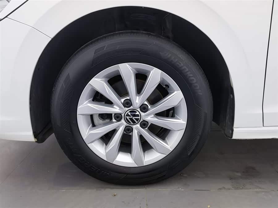 Volkswagen Bora 2024 car image #18
