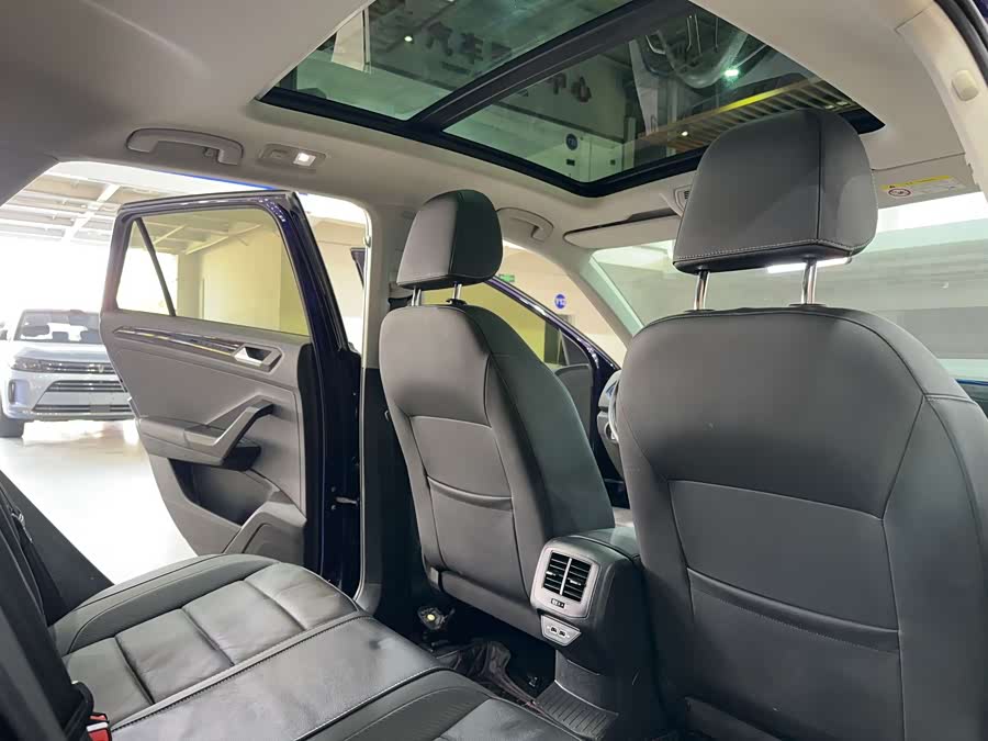 T-Roc 2020 car image #18