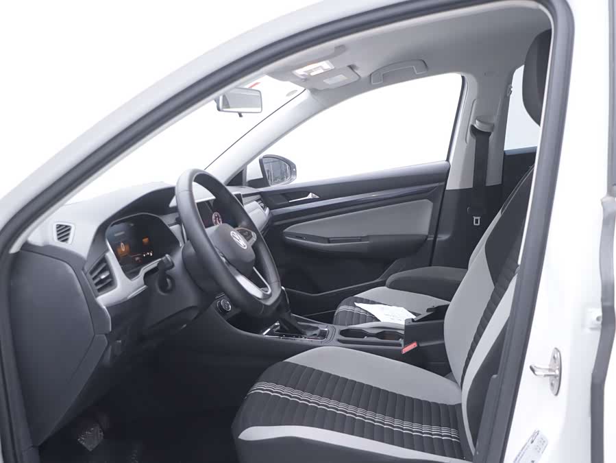 Volkswagen Bora 2024 car image #18