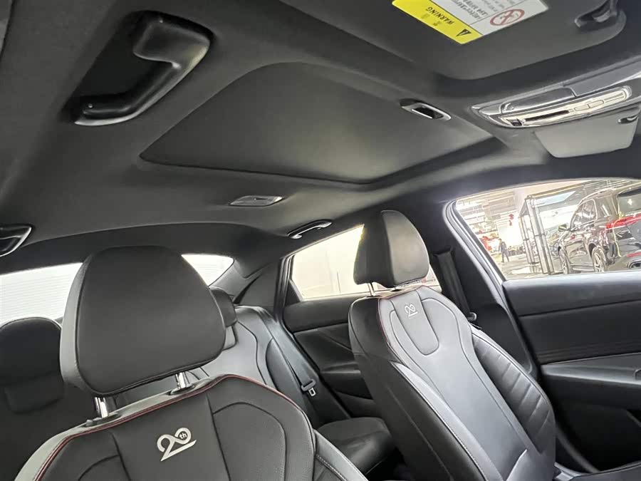 Hyundai Elantra 2022 car image #18