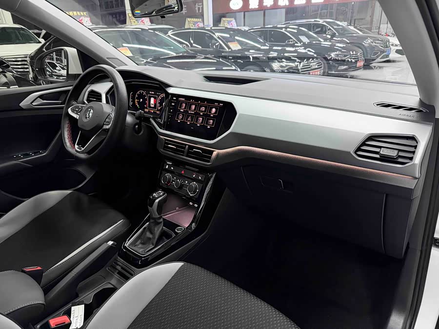 Volkswagen Tacqua 2022 car image #18