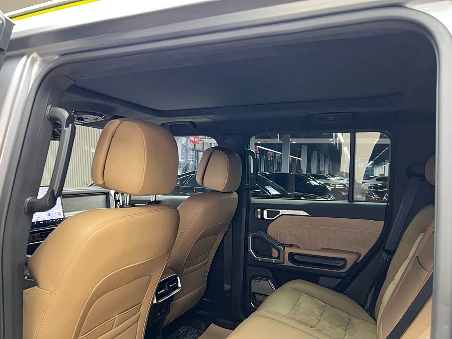 Jetour Traveller 2023 car image #18