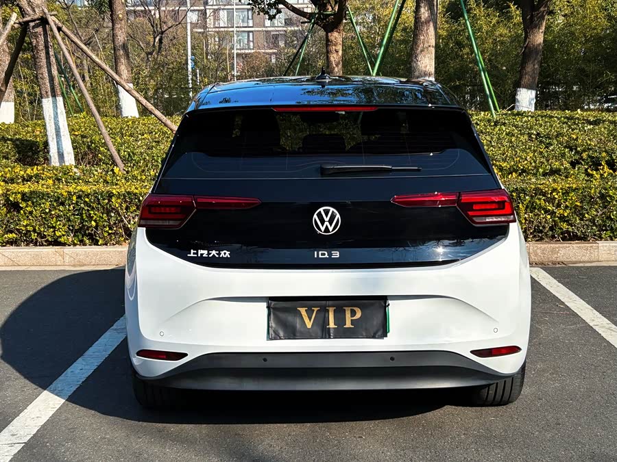 Volkswagen ID.3 2025 immagine di auto #18