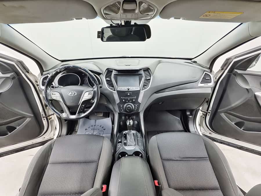 Hyundai Santa Fe 2013 #18 Hyundai Santa Fe 2013 car image #18