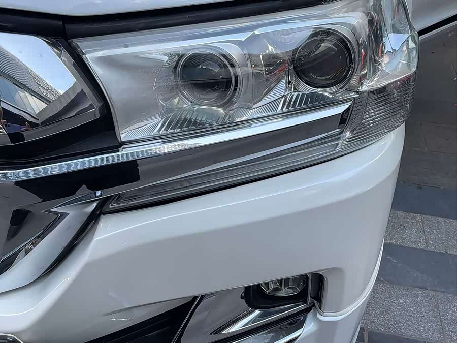 Toyota 2014 car image #18