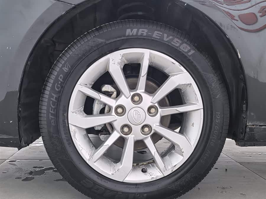 Soueast A5 Wing Dance 2019 car image #18