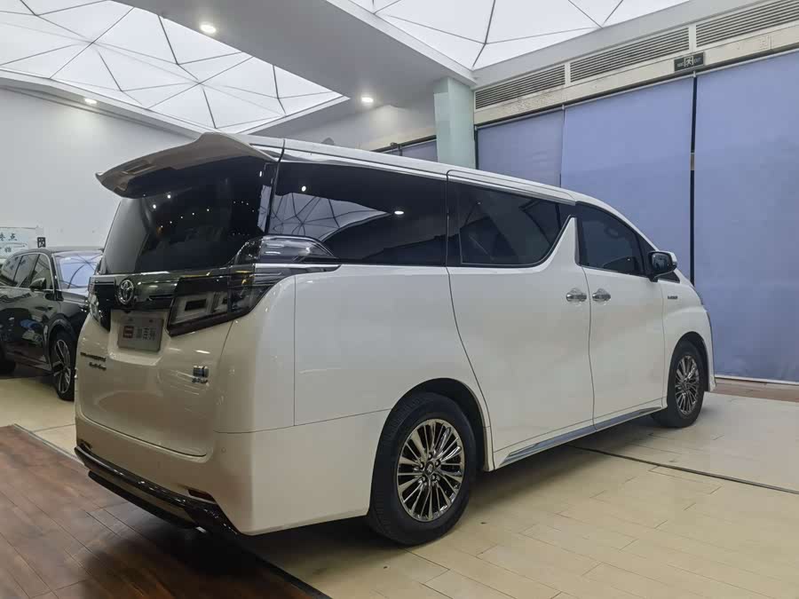 Toyota Vellfire 2022 #18 Toyota Vellfire 2022 car image #18