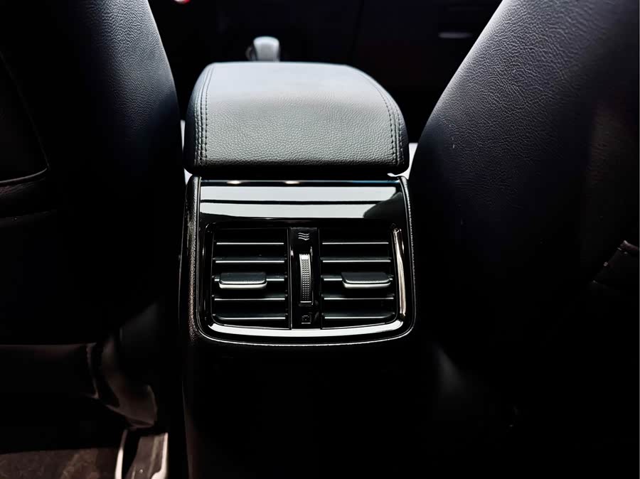 Honda Jade 2018 car image #18