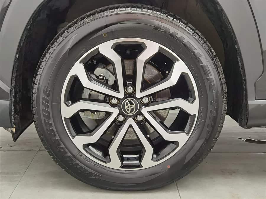 Toyota Frontlander 2024 car image #18