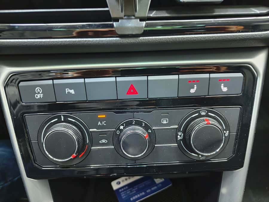 Volkswagen T-Cross 2022 car image #18