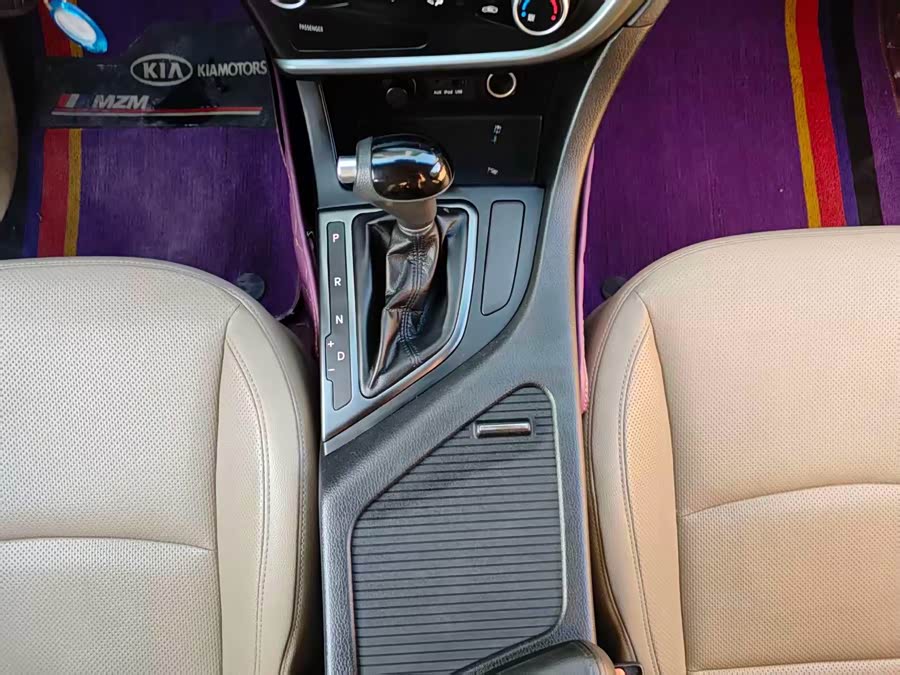 Kia K5 2016 car image #18