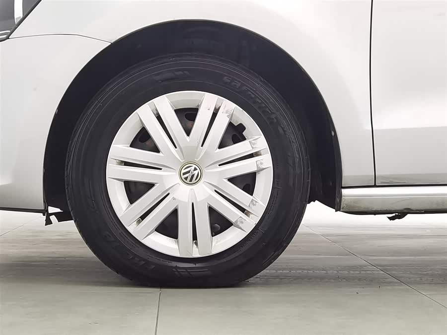 Volkswagen Polo 2017 car image #18