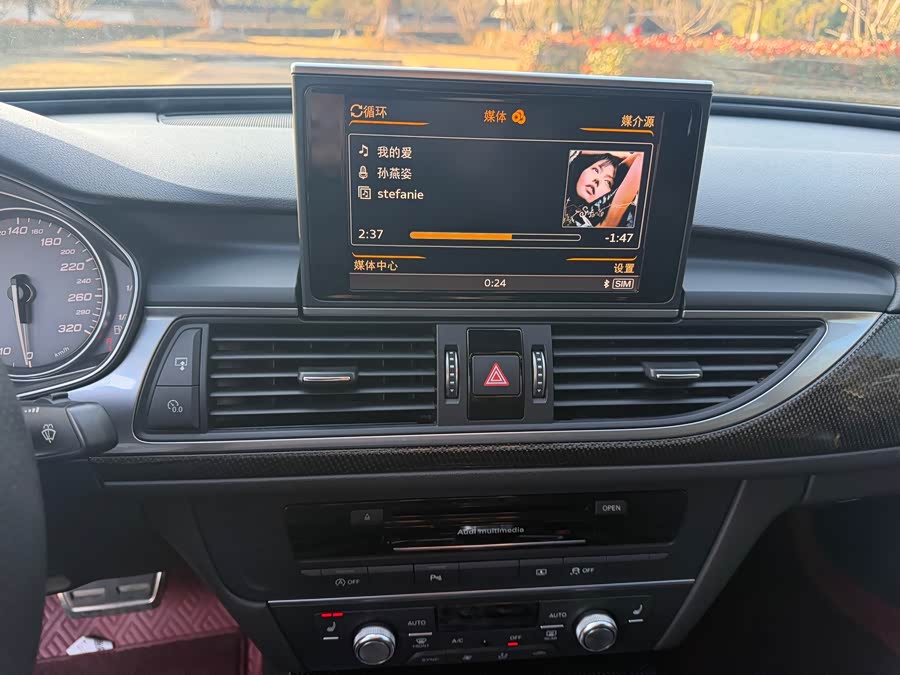 Audi S6 2016 car image #18