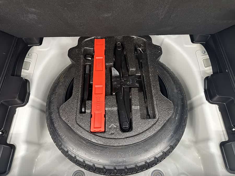 GEELY Coolray 2022 car image #18
