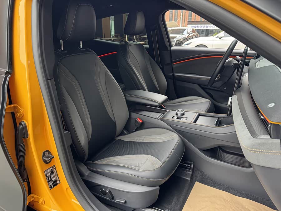 Ford Mustang Mach-E 2024 #18 Ford Mustang Mach-E 2024 صورة سيارة #18