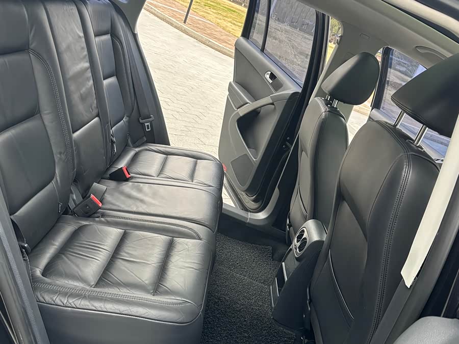 Volkswagen Tiguan 2013 #18 Volkswagen Tiguan 2013 car image #18