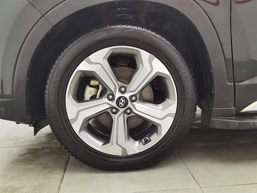 Hyundai Santa Fe 2019 car image #18