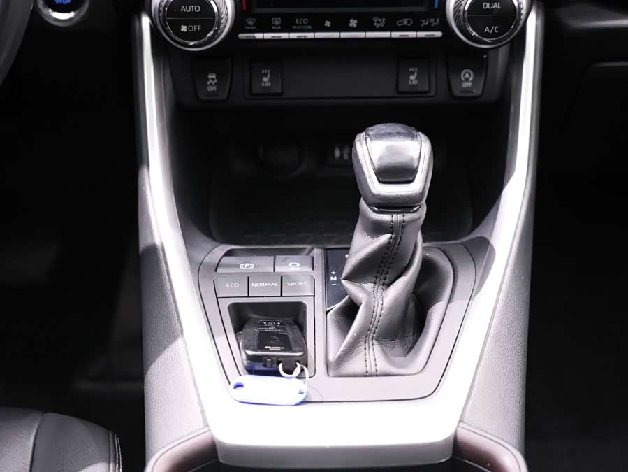 丰田 RAV4荣放 2021 汽车图片 #18