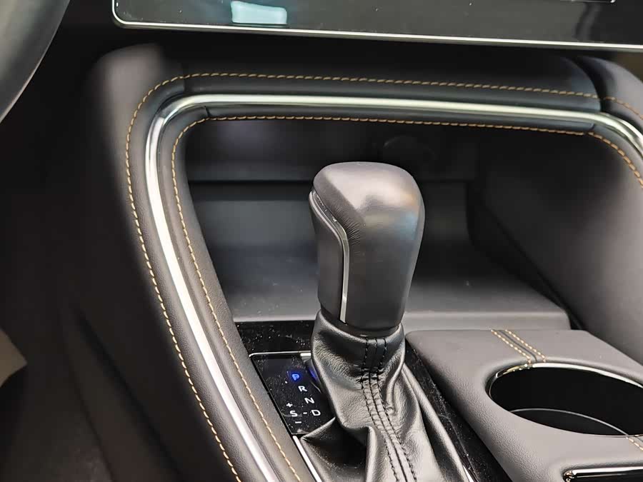 Toyota Avalon 2024 car image #18