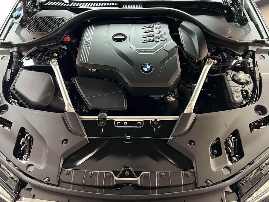 BMW 5 Series 2022 car image #18
