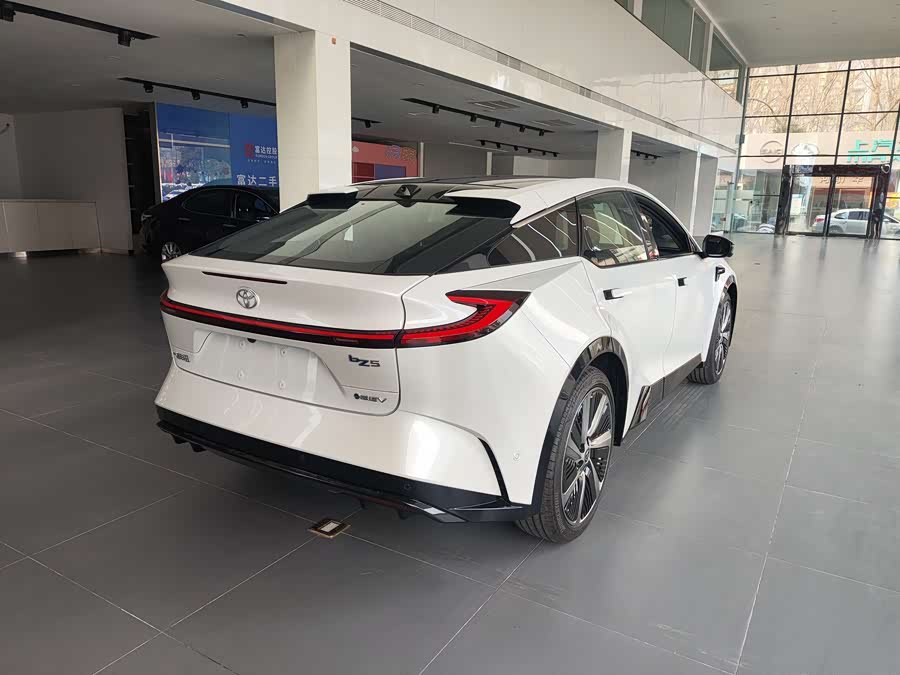 Toyota bZ5 2025 #18 Toyota bZ5 2025 car image #18