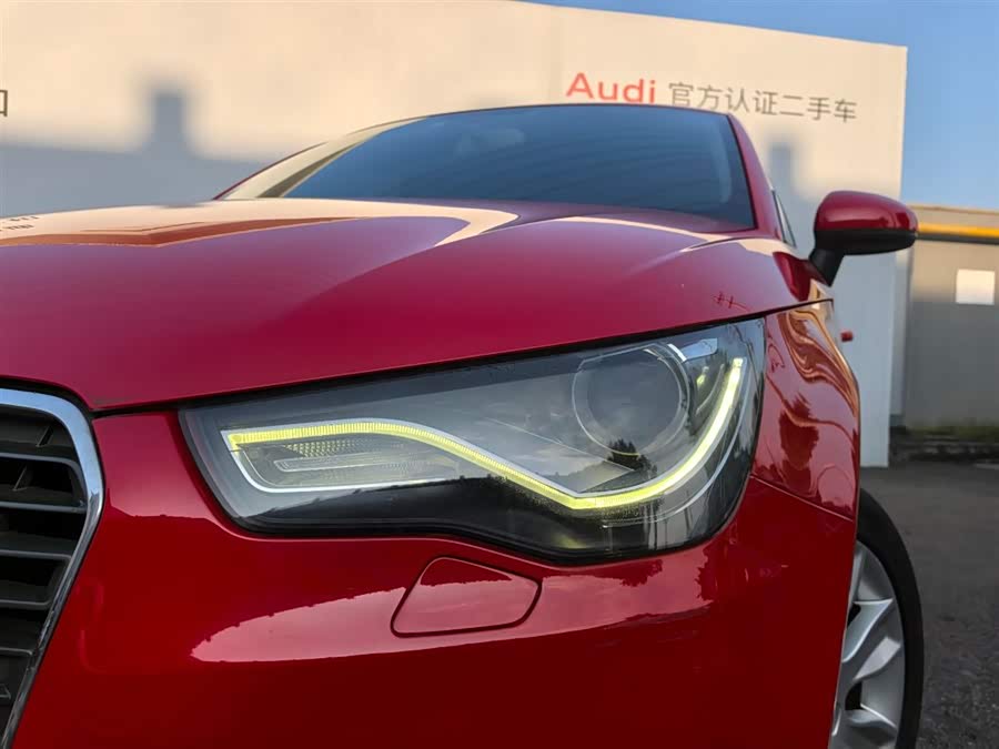 Audi A1 2015 car image #18
