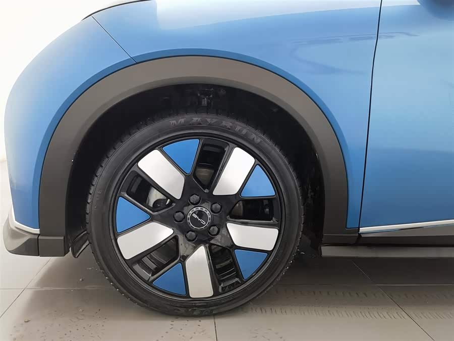 BYD Dolphin 2023 car image #18