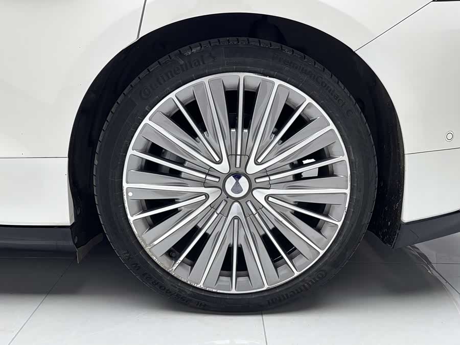 Denza Z9 2024 #18 Denza Z9 2024 car image #18