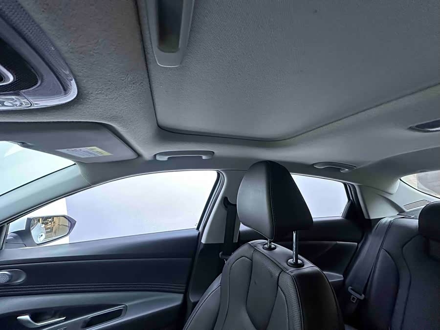 Hyundai Elantra 2022 #18 Hyundai Elantra 2022 car image #18