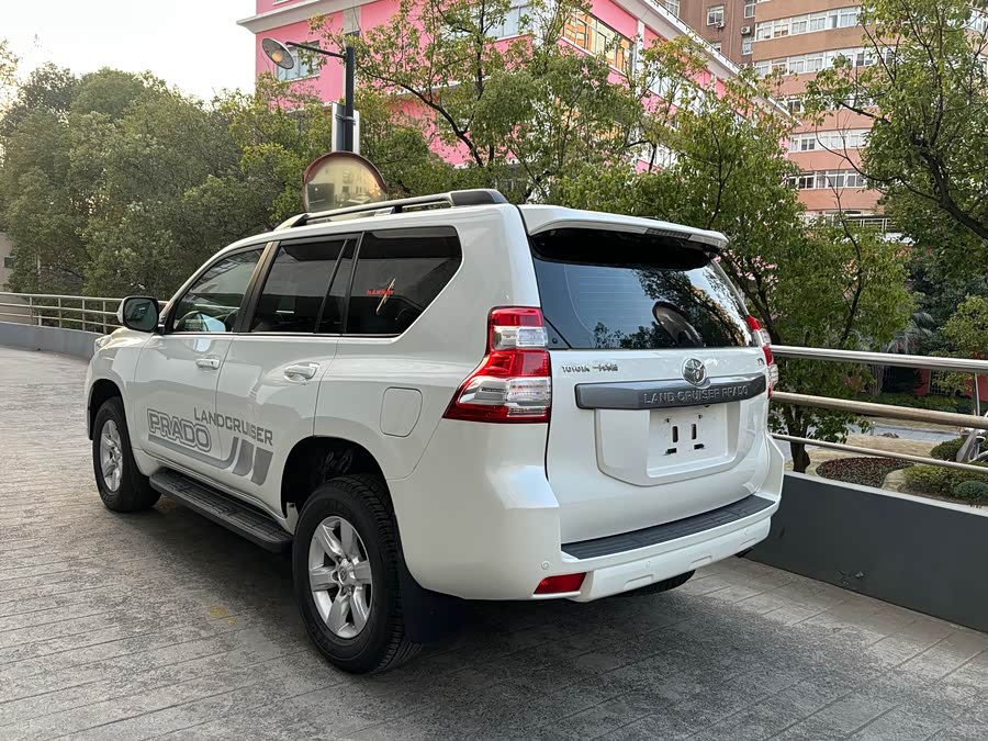 Toyota Land Cruiser Prado 2016 #18 Toyota Land Cruiser Prado 2016 car image #18