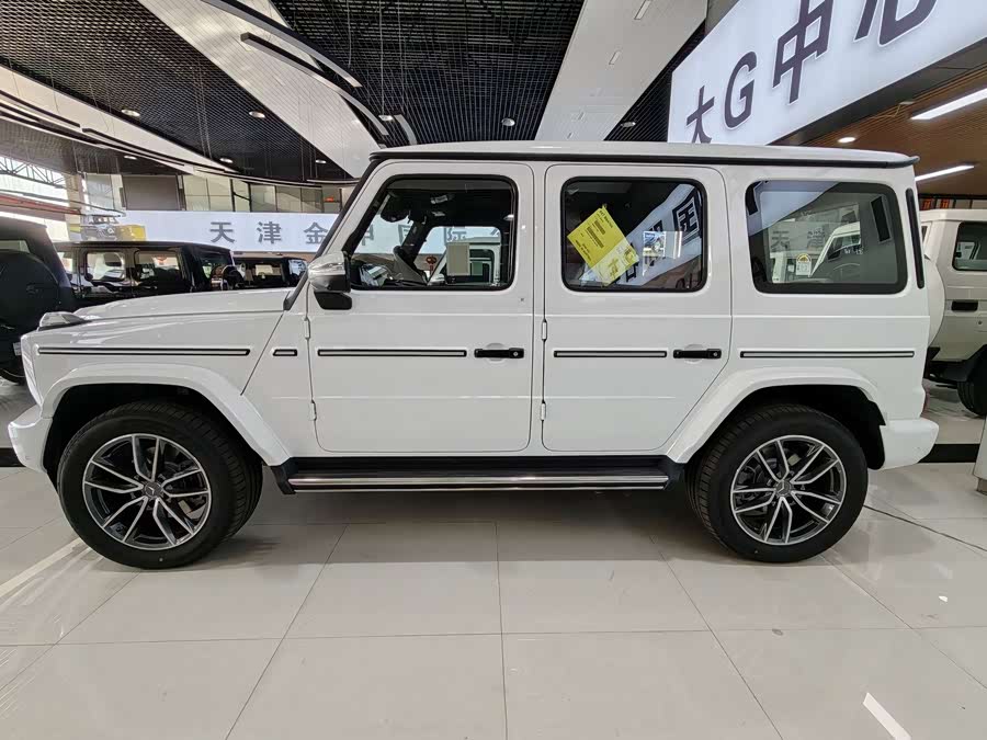 Mercedes-Benz car image #18