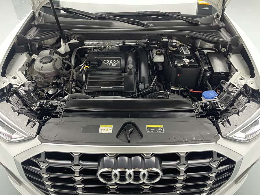 Audi Q3 2022 imagem de carro #18