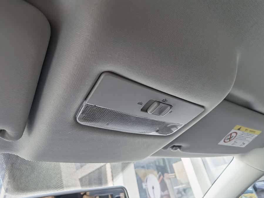 Volkswagen Polo 2019 car image #18