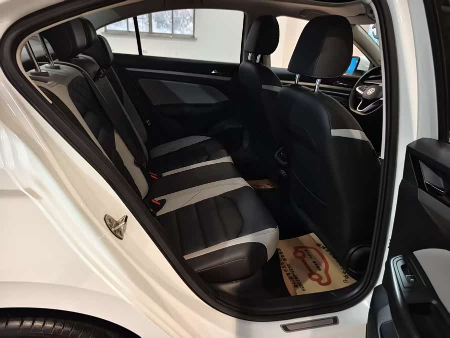 Volkswagen Bora 2024 immagine di auto #18