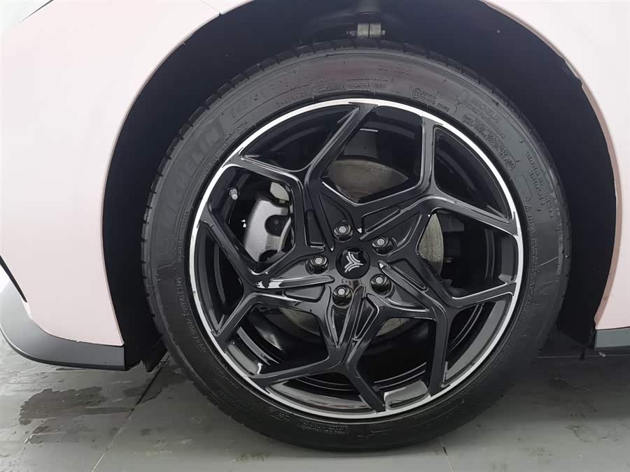 哪吒汽车 哪吒GT 2023 #18 哪吒汽车 哪吒GT 2023 汽车图片 #18