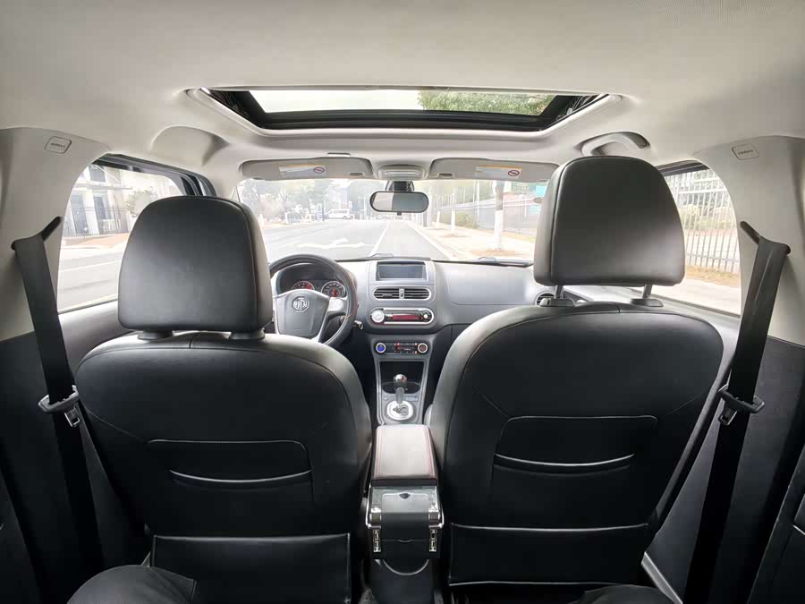 MG 3 2012 car image #18