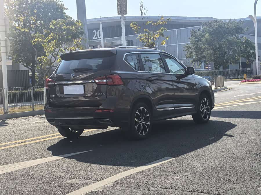 Forthing JOYEAR X5 2019 صورة سيارة #18