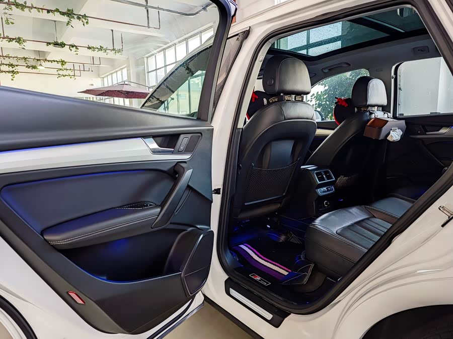 Audi Q5L 2020 car image #18