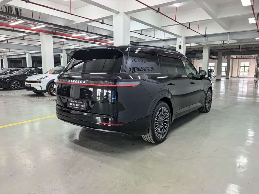 Lynk & Co 900 2025 car image #18