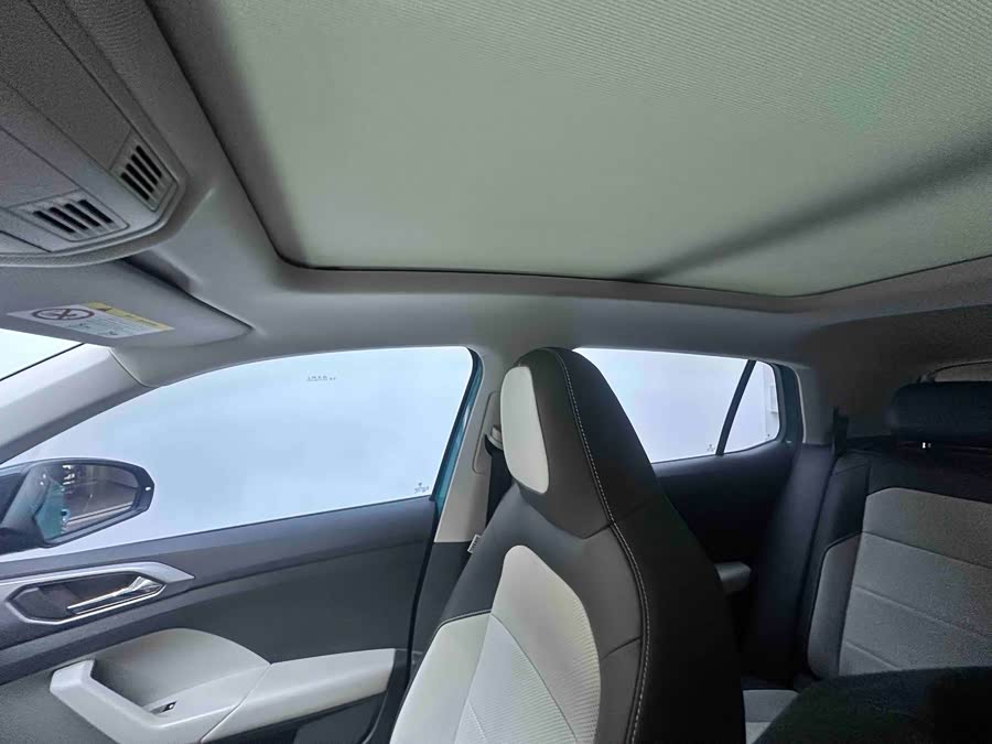 Volkswagen T-Cross 2022 car image #18