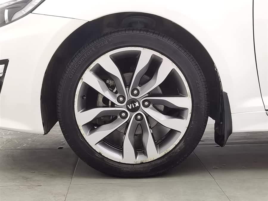 Kia K5 2015 car image #18