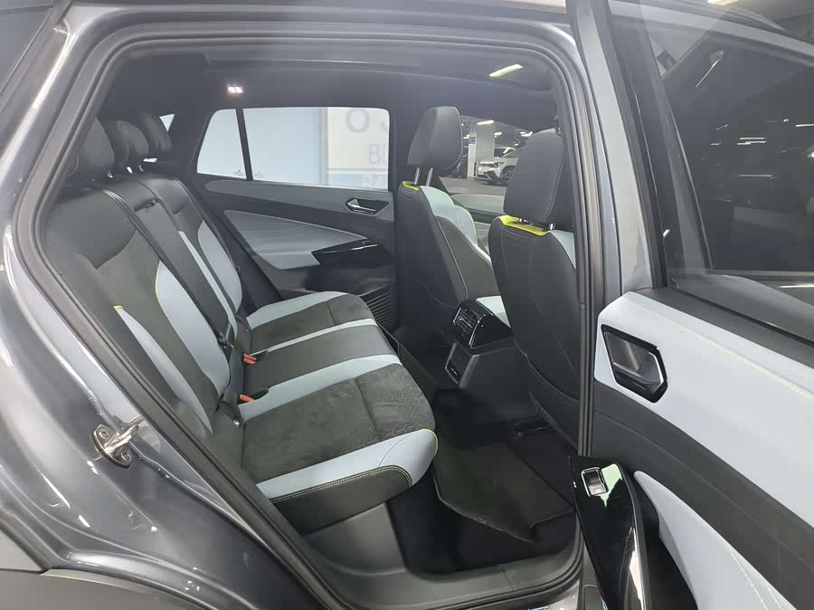 Volkswagen ID.4 X 2022 immagine di auto #18