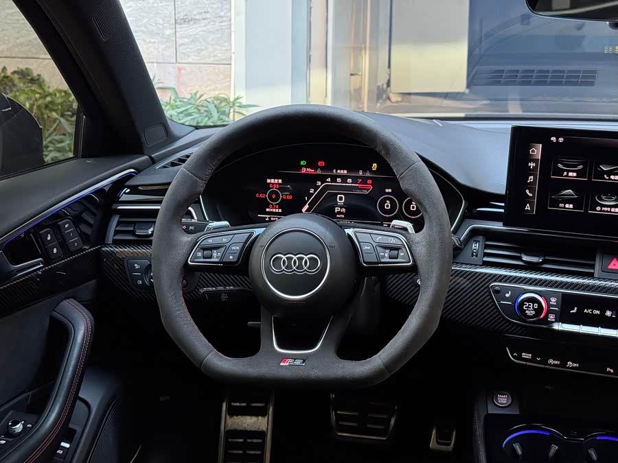 Audi RS 4 2022 immagine di auto #18